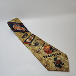 NCAA Florida University Gators Men's Necktie College Logo Alumni Football Crest